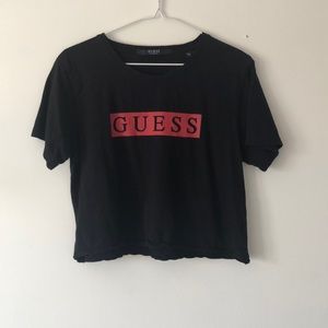 2/$20💕Black cropped Guess tee